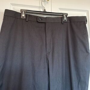 Men’s 40x32 Axist dark gray dress pants front/back pockets 2% spandex slacks